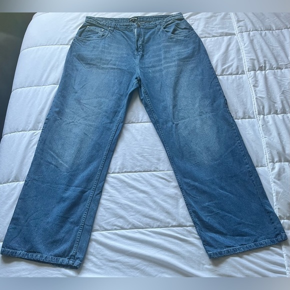 PrettyLittleThing Denim - Plus Size Wide Leg Jeans